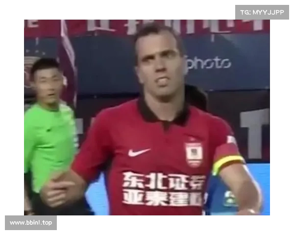 东体:伊万不会下课 将继续考察球员 足协应与其深入沟通 东体:伊万不会下课 将继续考察球员 足协应与其深入沟通