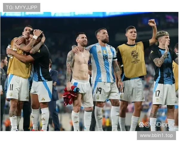 梅西复出破门助球队东部登顶社媒晒照畅享胜利时刻激情满满喜悦展